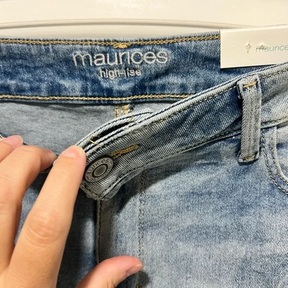 New NWT Maurice’s distressed high rise jeans jeggings denim flex L large short - Picture 4 of 11